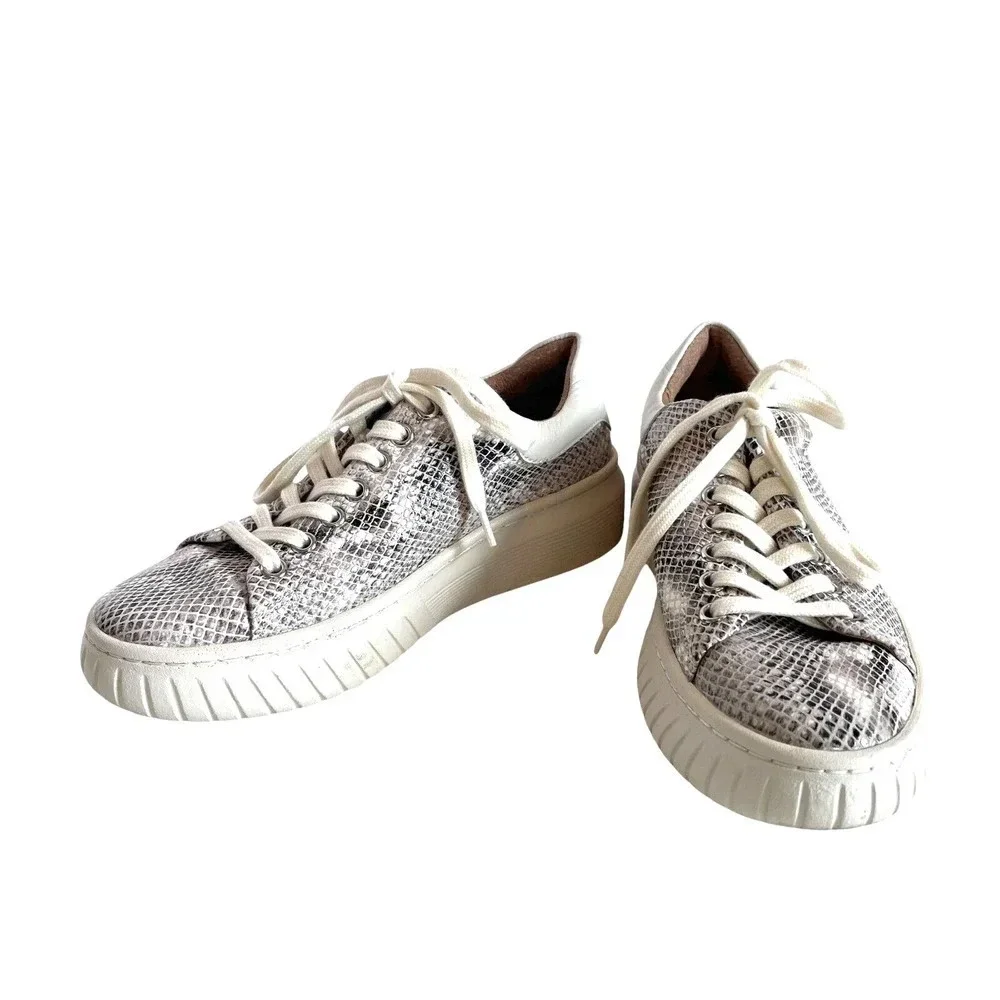 Sofft Womens Parkyn Natural Snake Leather Round Toe Sneakers - Size 7.5 M